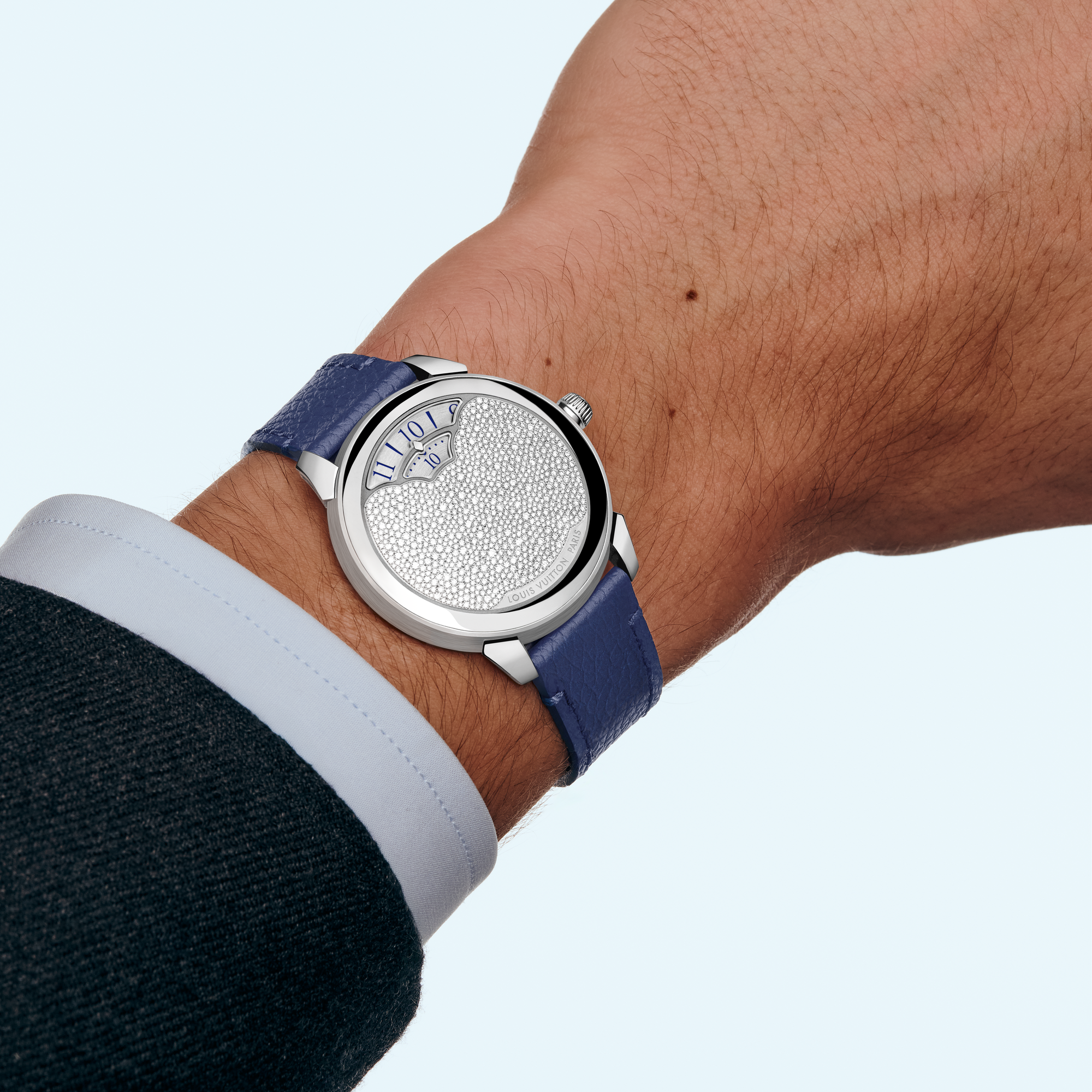 Tambour Convergence, Automatic, 37mm, Platinum and diamonds  in Watches's All Watches } collections by Louis Vuitton (Product zoom)